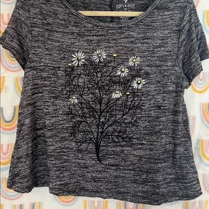 Women’s/ Aerie crop top/ super soft/ pocket/ cute floral design/ Sz M